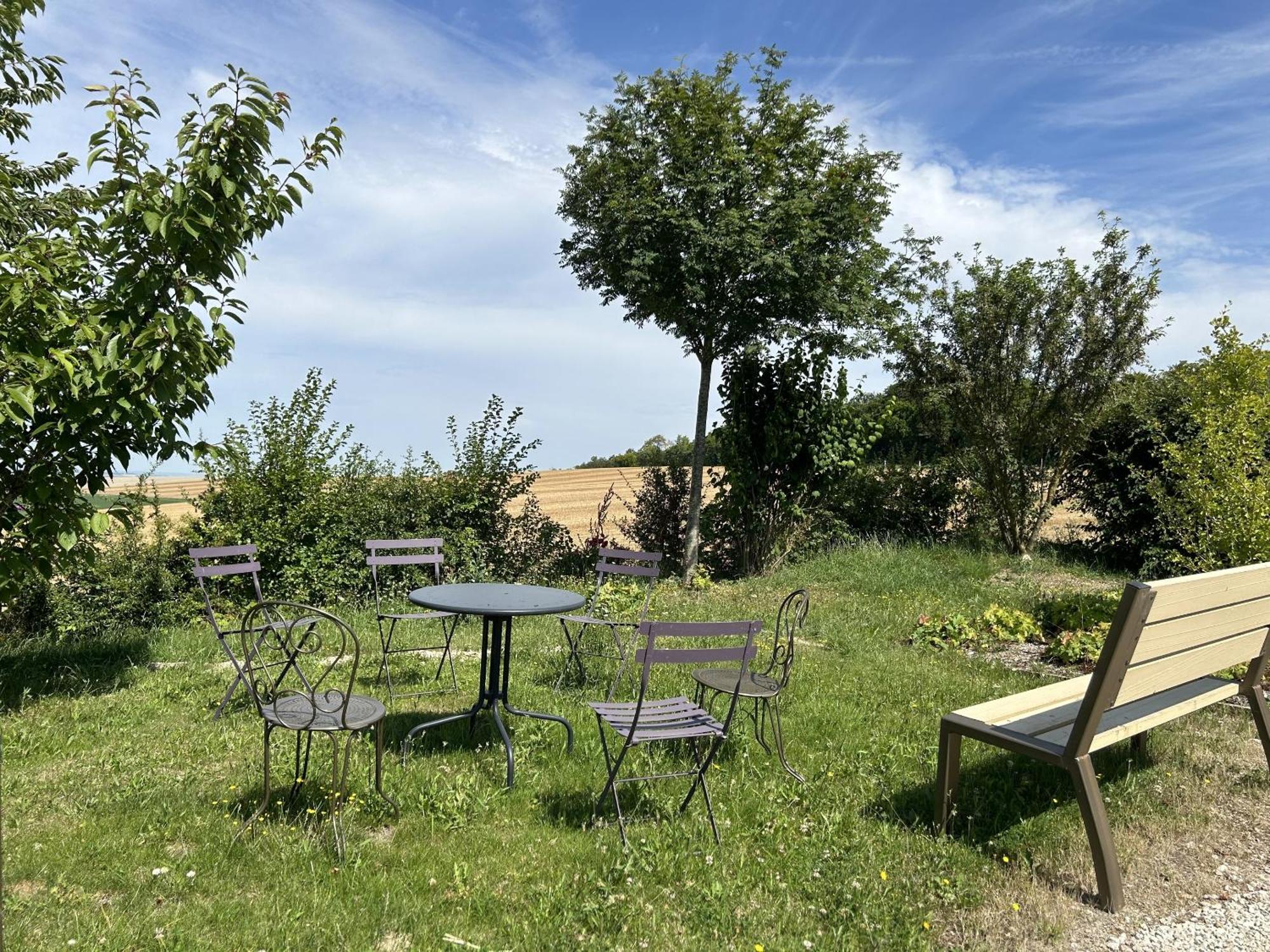 Happy Villa Cernay-les-Reims ภายนอก รูปภาพ
